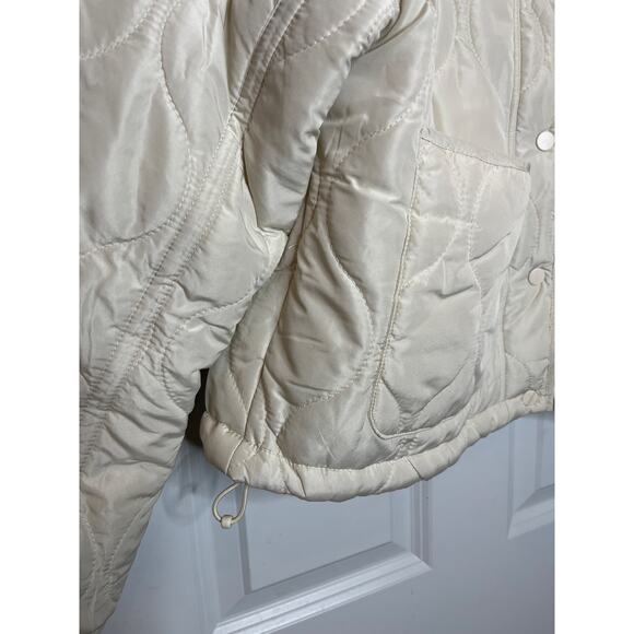 Fore Women Size Small Cream Color Quilted Snap Front Jacket with Bucket Pockets - Picture 5 of 9